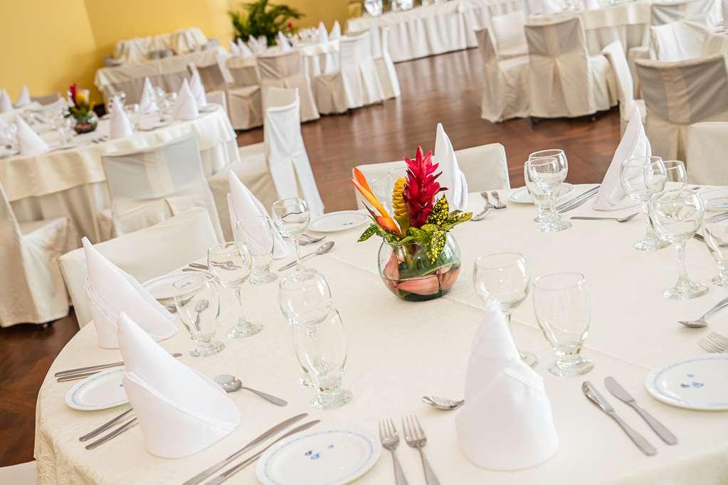 Colon Salinas Hotel